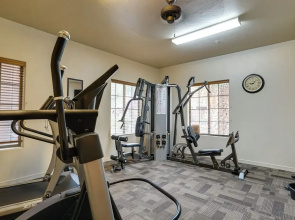 Inviting Las Cruces Condo < 1 Mi to Mesilla Plaza!