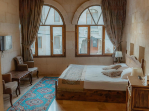 Kismet Cave Mansion