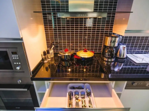Seven Stars Apartments
