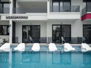 Aeonian Luxury Suites
