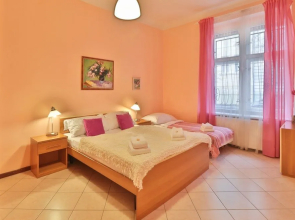 Apartment near Havlicek Garden