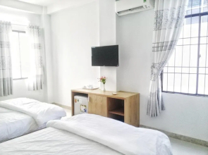 Like Family Hotel