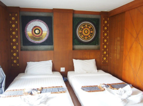 Renoir boutique hotel