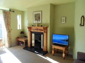 Wellingtonia Apartment