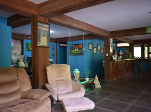 Hotel Quelitales