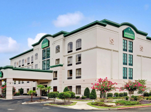 Wingate by Wyndham Atlanta Airport Fairburn