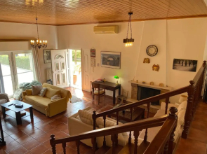 Villa Aris