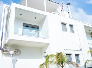 beach deluxe house