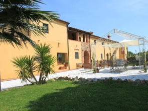 Apartment Between Pisa and Livorno