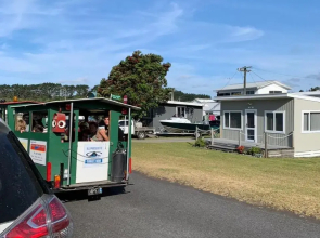 Urenui Beach Bach