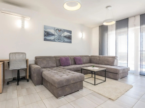 Villa M&M in Vrana with 4 bedrooms and 3 bathrooms