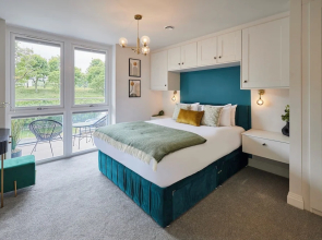 Host Stay Scarborough View Luxury Apartment