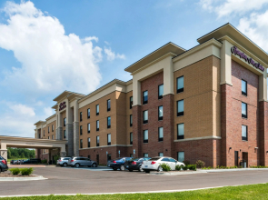 Hampton Inn & Suites Wixom