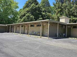 Bright Motor Inn