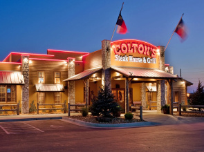 Holiday Inn Express & Suites Sedalia by IHG