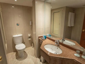 SUNRISE Holidays Resort (Adults Only)