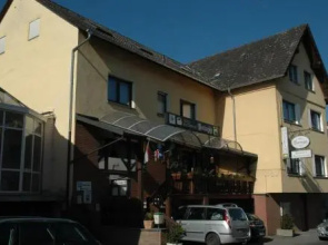 Landguthotel-barbarossa-garni