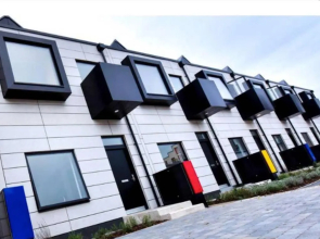 Large Townhouse 5 Beds with Two Parking Spaces - Manchester City Centre