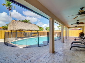 Group-friendly Miami Getaway 2 Mi to FIU