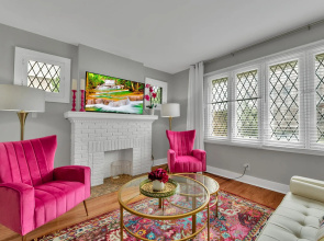 Stunning Apartment near Palmer Park/Free Parking