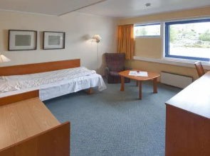 Ulsteinvik Vandrerhjem og Sommerhotell