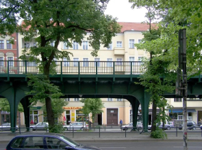 Quiet Courtyard Apartment (PB1)