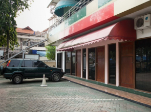 Global Inn Surabaya by RedDoorz