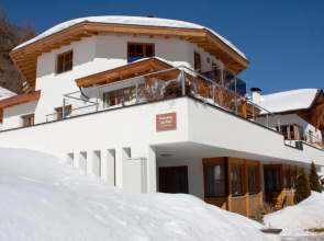 Haus Nikola