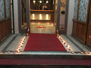 Festoon Hotel