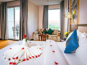 Sunshine Hotel
