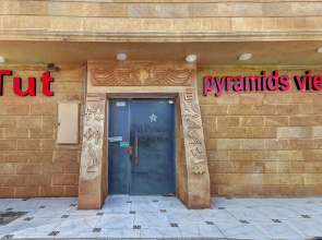 Tut Pyramids View Hotel