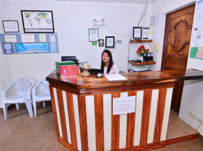 ZEN Rooms Station 3 Angol Road