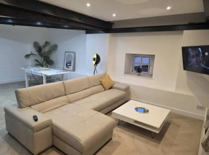Liverpool Penthouse - Sleeps 8 - City Centre