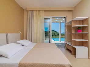 Spartakos Luxury Villa 2