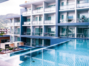 Sugar Palm Grand Hillside