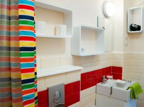 Opera Guesthouse & apartments