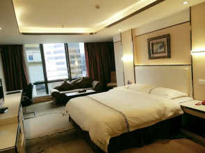 Jin Yu Hotel (Zhuhai Gongbei Port Pedestrian Street)