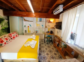 Mell10 House