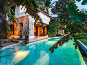 Cape Kata Villa by Lofty