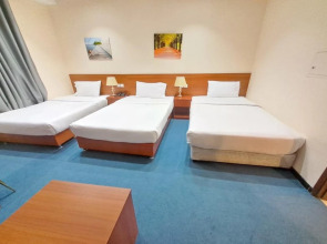 Отель Three 888 Hotel