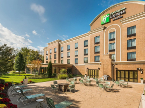 Holiday Inn Express & Suites Rochester Webster by IHG
