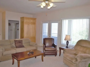 Bobitsky and Gomez - 2 Br Condo