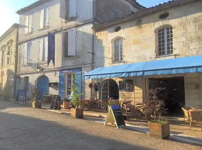 Chambres d'Hotes Hostellerie Le Donjon