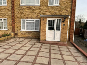 Stunning 4-bed House in Rochester