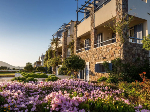 Neapoli Villas