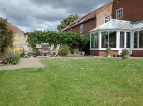 The Courtyard Laurel Farm