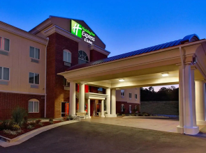 Holiday Inn Express Hotel & Suites Malvern by IHG