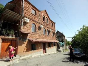 Parev Doon Guest House