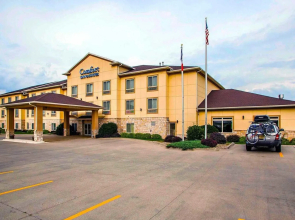 Comfort Inn & Suites Grinnell near I-80
