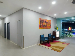 Cenang Plaza Beach Hotel